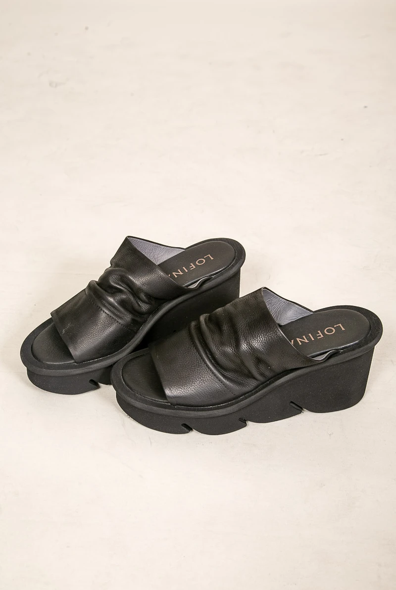 Lofina shoebox - Schwarze chunky plateau-sandalen - 9661