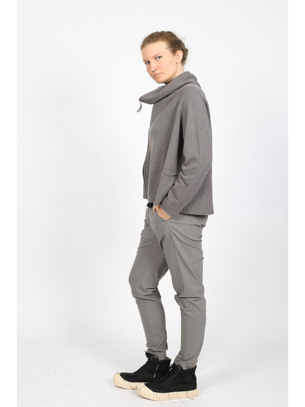 Rundholz Black Label - Черные брюки Relaxed Fit из высококачественного материала - 2253630102 - Stilecht - Изображение 1