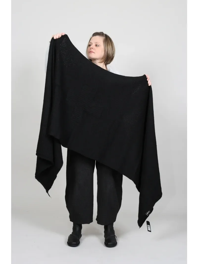 Pluslavie (Plü) - The Knit Scarf - 1415