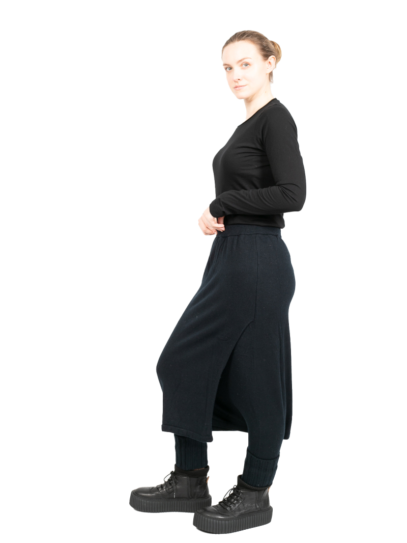 Rundholz - Merino knit pants with skirt Element Black - 2241447604
