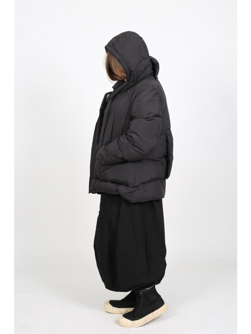 Rundholz - Rundholz Elegant quilted jacket with hood and pleats - 2251001103