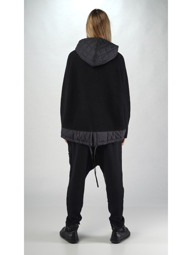 Rundholz Black Label - Hüftlanger Leinen Strick Pullover mit Wattiertem Nyloneinsatz - 2253710703