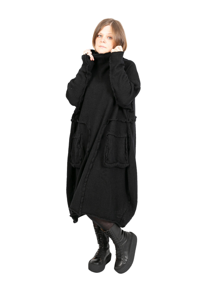 Rundholz Black Label - Knitted dress with suitcase pockets boiled wool oversize black - 2243897309