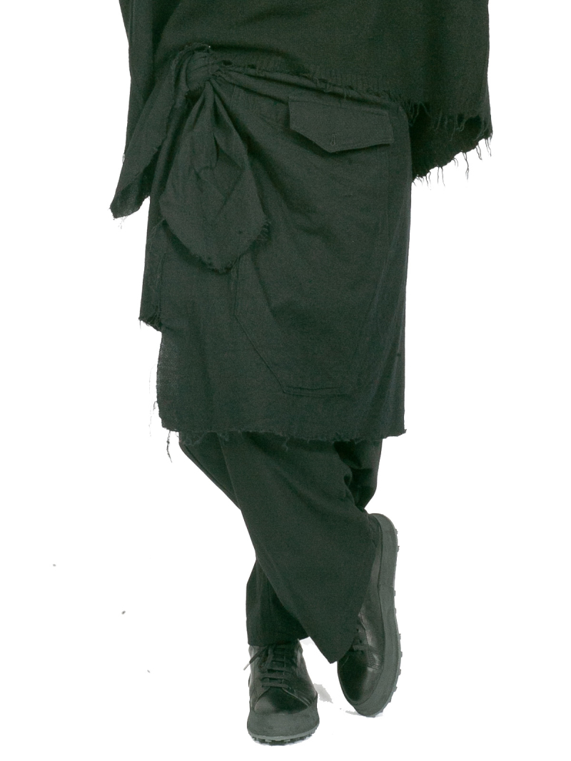 Rundholz - Широкие брюки с фартуком для завязывания из войлочной шерстяной ткани черного цвета - 2241010127