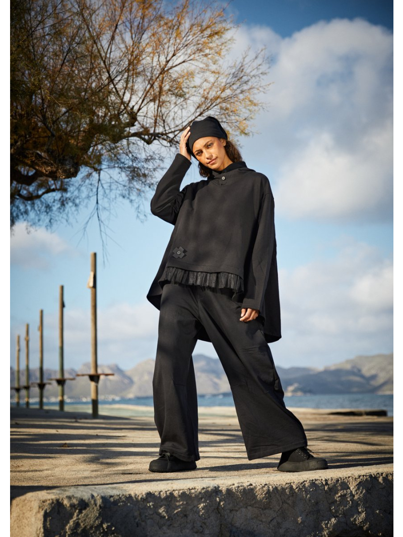 Pluslavie (Plü) - Oversized Hoodie mit Tüll-Saum - 2128