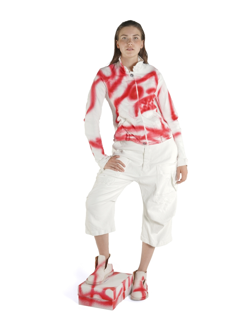 Rundholz - Schmale Denim Jacke mit Graffiti Handpaint - 1261041127