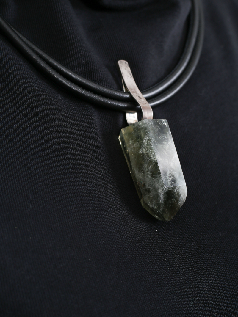 Darkgem - Prasiolite pendant with silver link on double leather strap I - HAPPYMAKER - Green - 10-8188-1-i