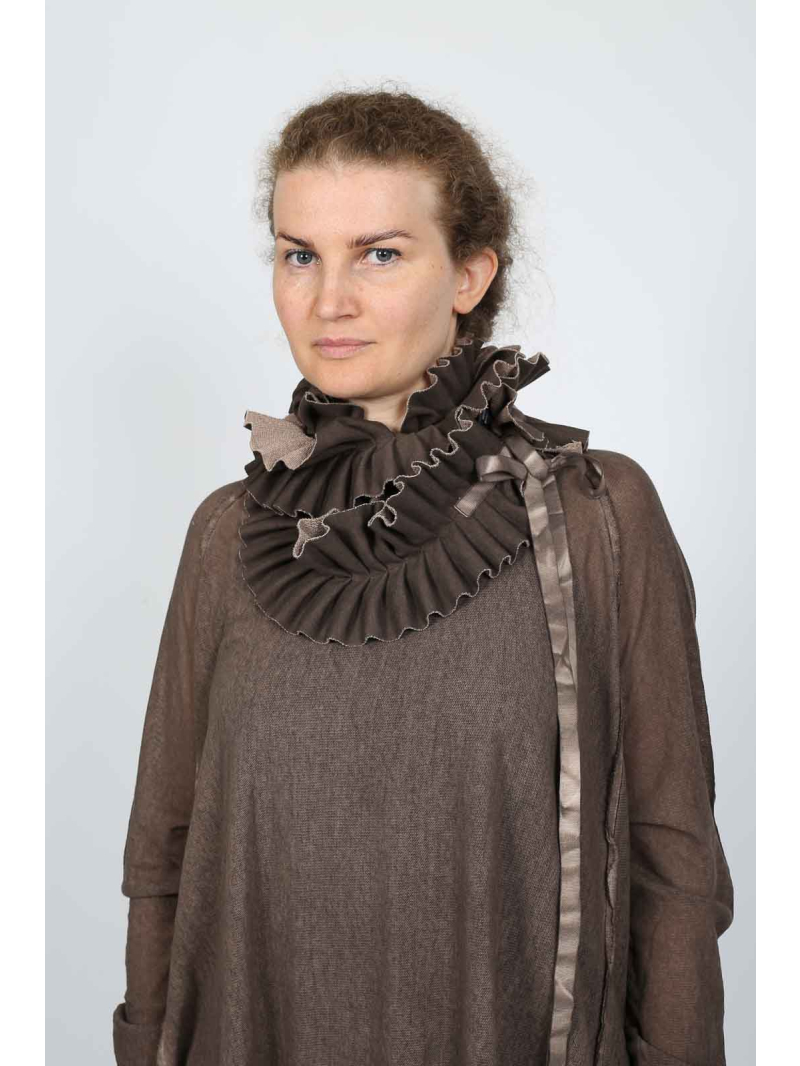 Pluslavie (plü) - Great choker - 1750