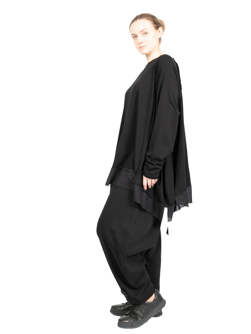 Pluslavie (Plü) - weiter Pullover mit Tüllsaum - The Square Black