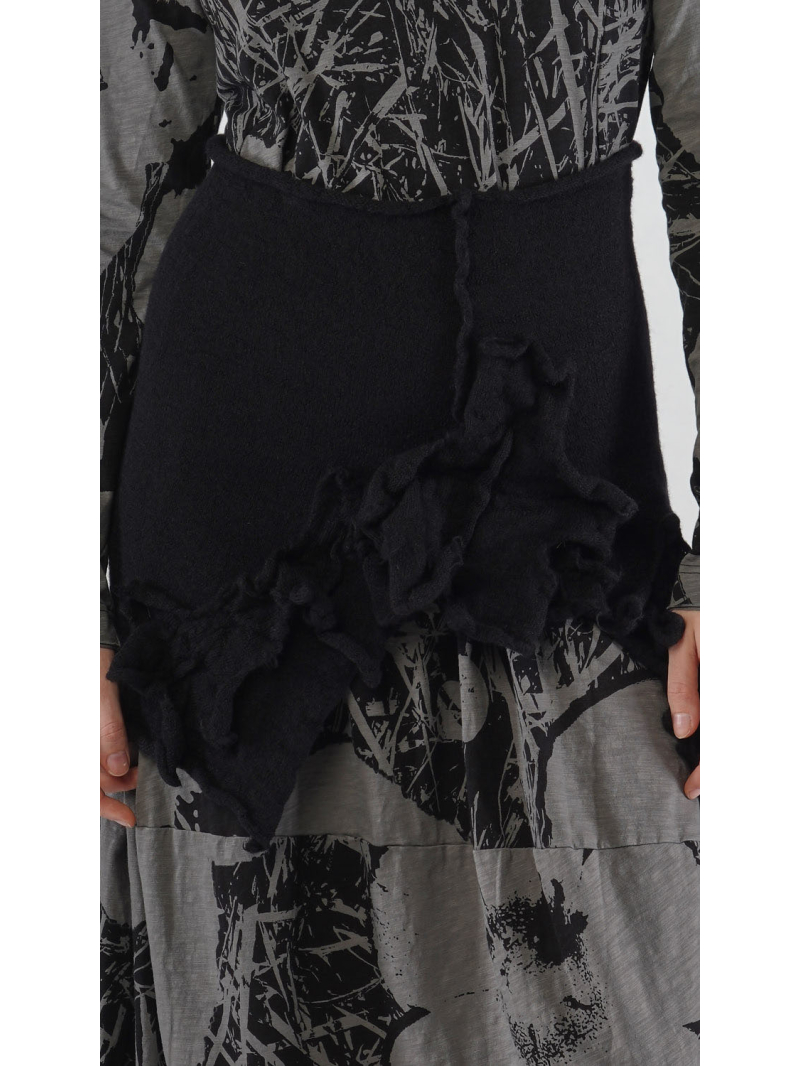 Rundholz Black Label - Wollschärpe mit plastischen Blumenapplikationen - 2253893212