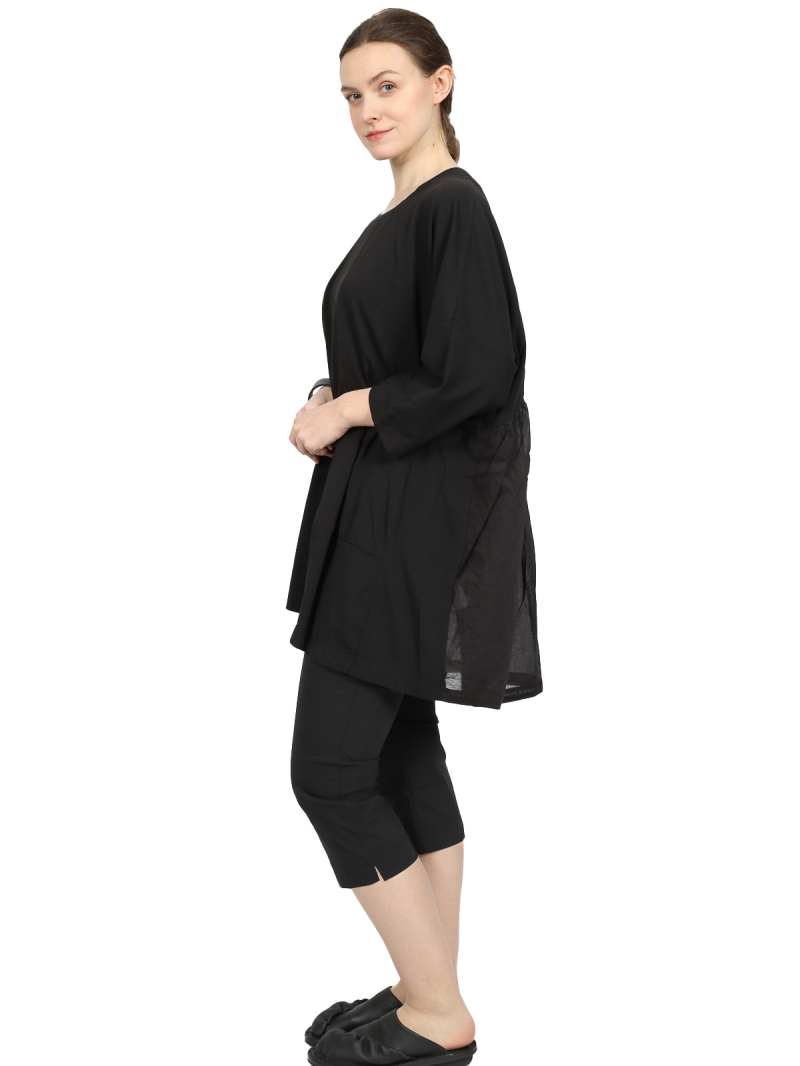 Rundholz Black Label - T-Shirt with 3/4 sleeves and ruffles at the back - black - 1253470503