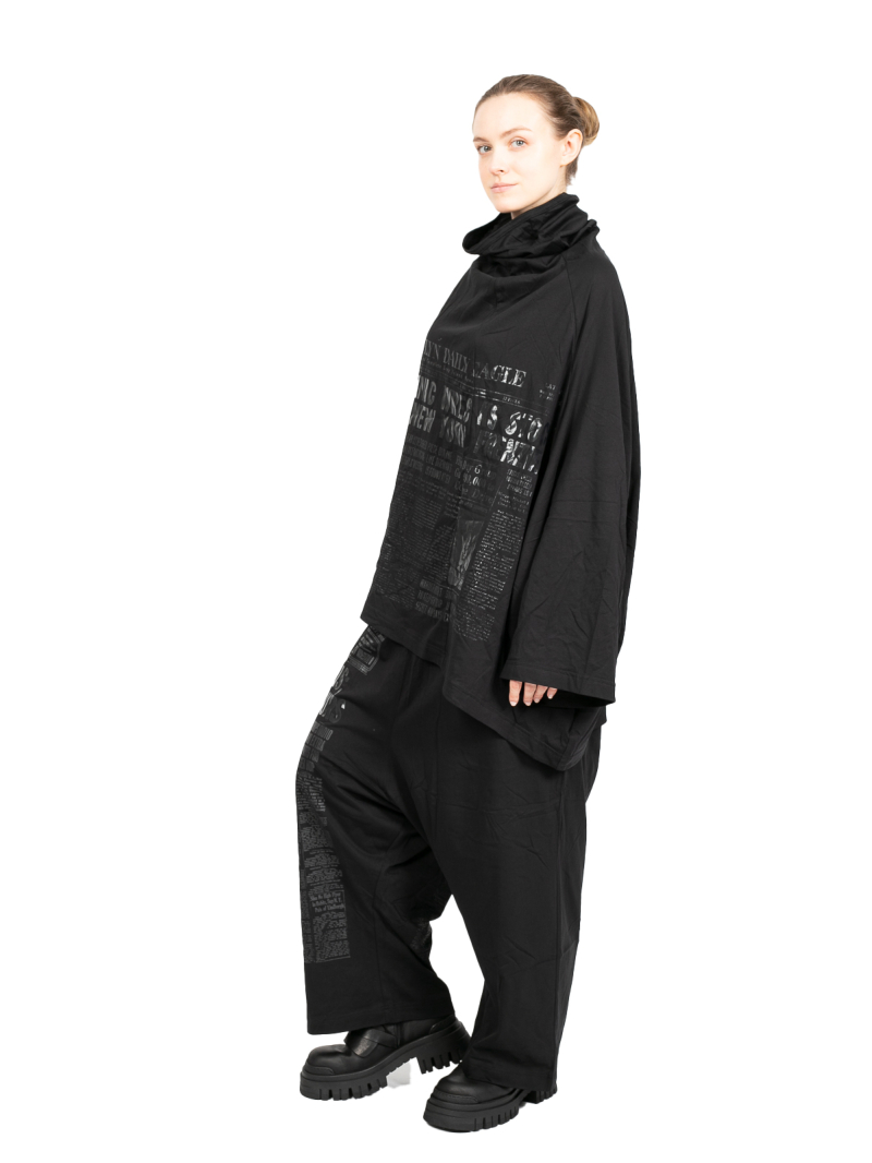 Rundholz DIP - Long Shirt mit weiten Ärmeln und Ton-in-Ton Print Oversize Black Print - 2242300506