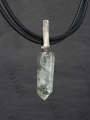 Darkgem - Prasiolith-Anhänger mit Silber Liegerung an doppeltem Lederband II - HAPPYMAKER - Green - 10-8188-1-ii