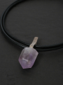 Darkgem - Amethyst-Anhänger mit Silber Liegerung an doppeltem Lederband - HAPPYMAKER - Pink - 10-8188-1